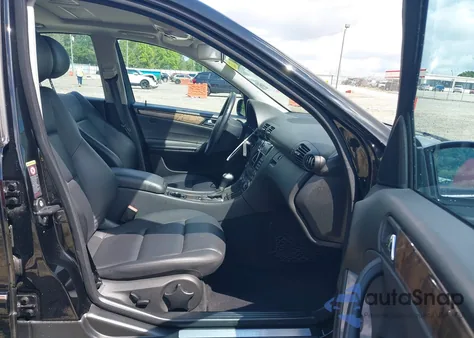 2007 Mercedes-Benz C 230 Sport from USA, damaged, VIN WDBRF52H57E025736